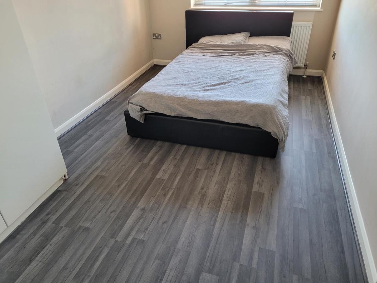 Spacious Modern Flat In Luton Town Centre المظهر الخارجي الصورة