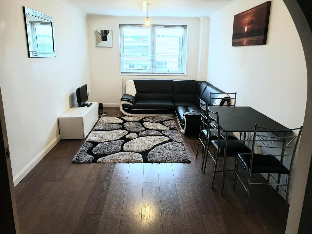 Spacious Modern Flat In Luton Town Centre المظهر الخارجي الصورة